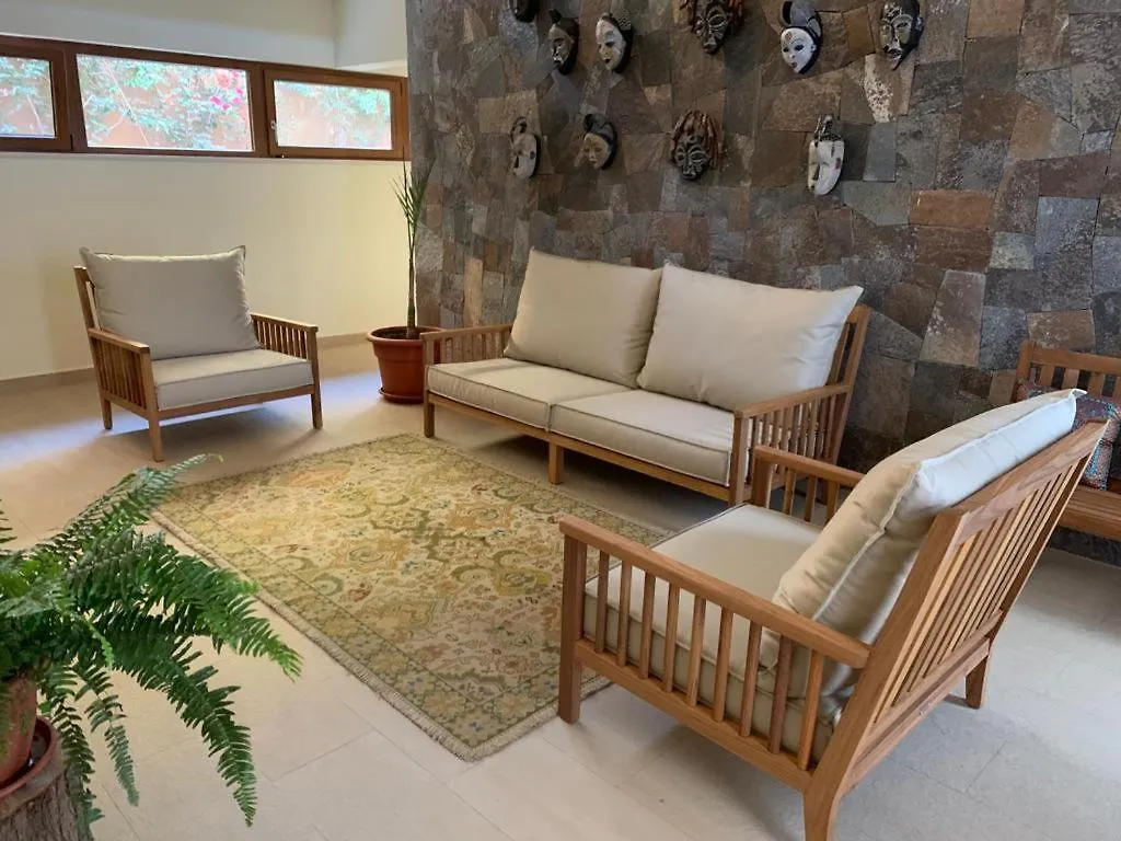 Casa Das Buganvilias Praia Guest house